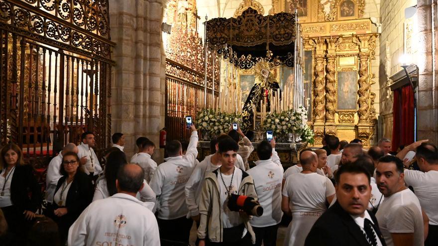 La procesión de la patrona de Badajoz se aplaza a mañana domingo por la lluvia