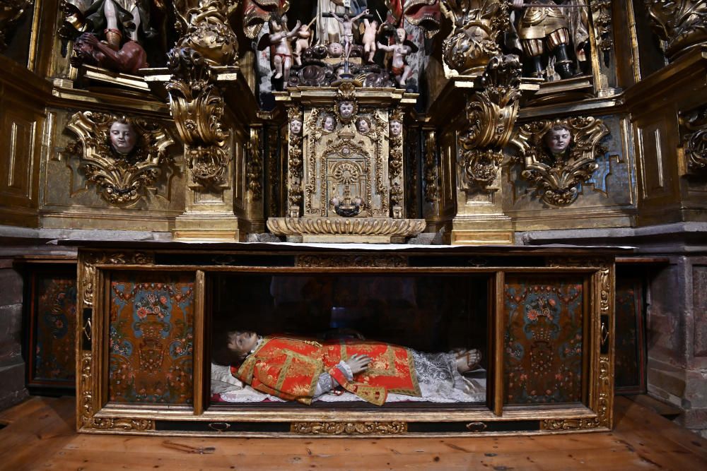 El convento de Santa Clara muestra sus tesoros a los pontevedreses