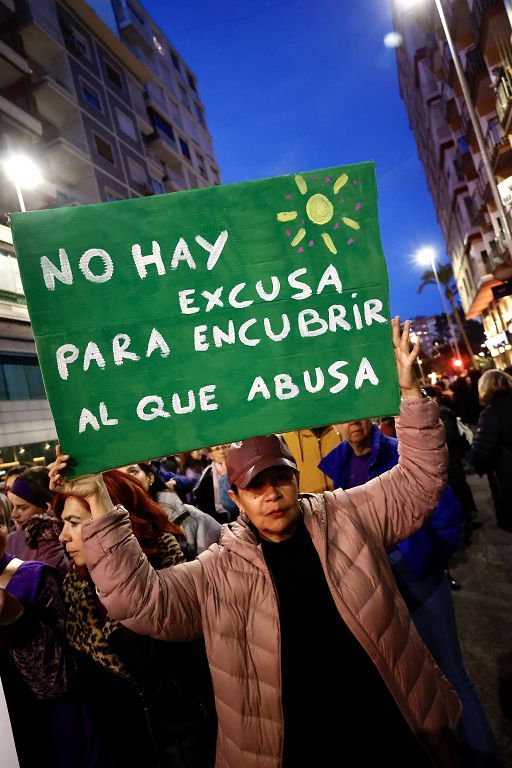 Todas las imágenes de la manifestación en Murcia del 8M