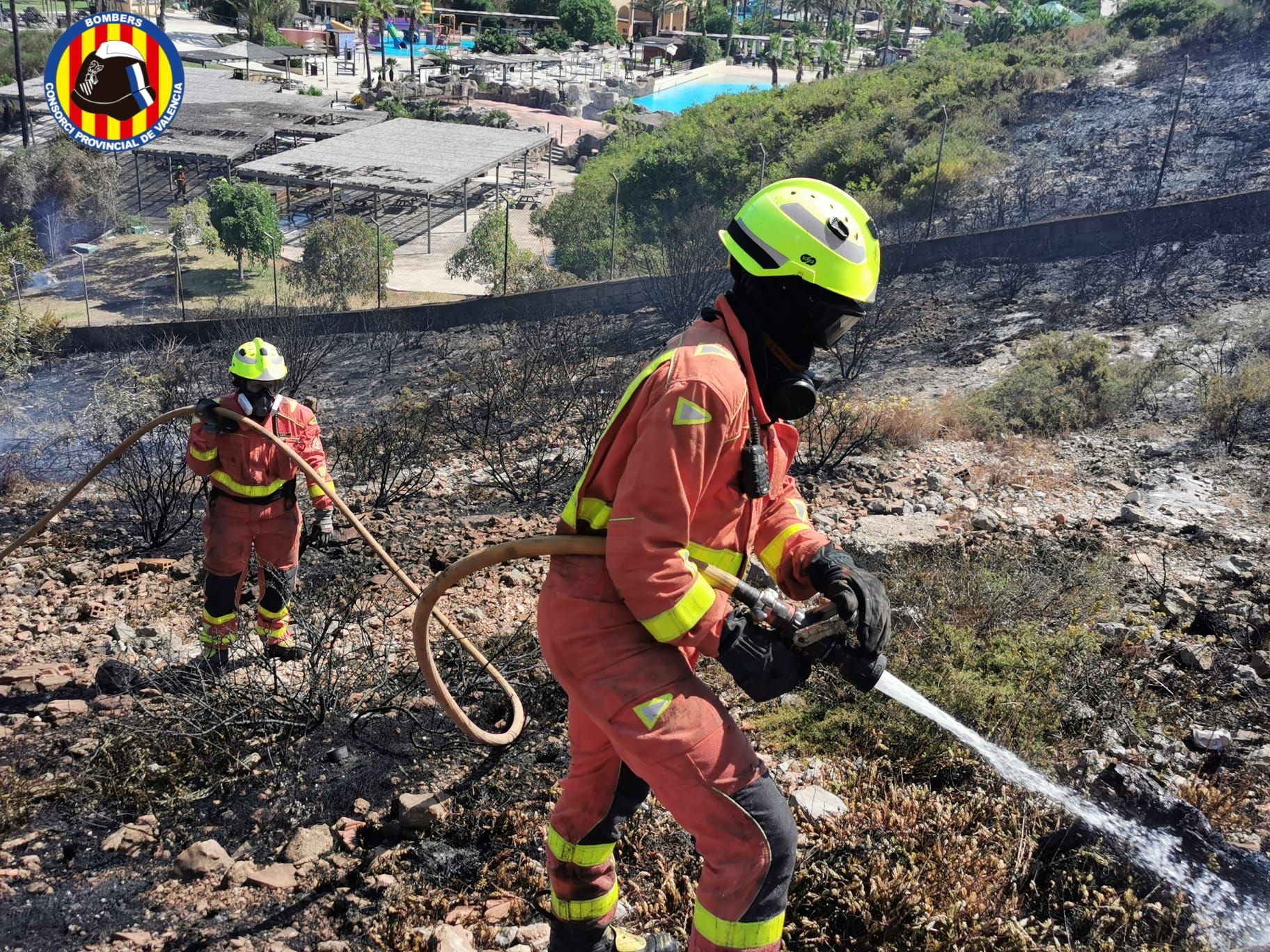 Incendio junto a Aquópolis Cullera