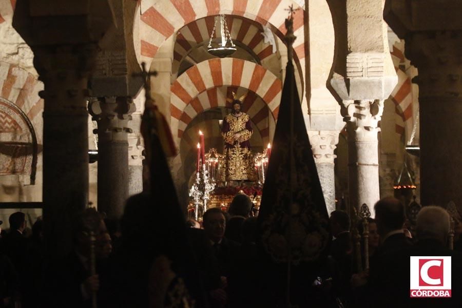 Vía Crucis en la Catedral