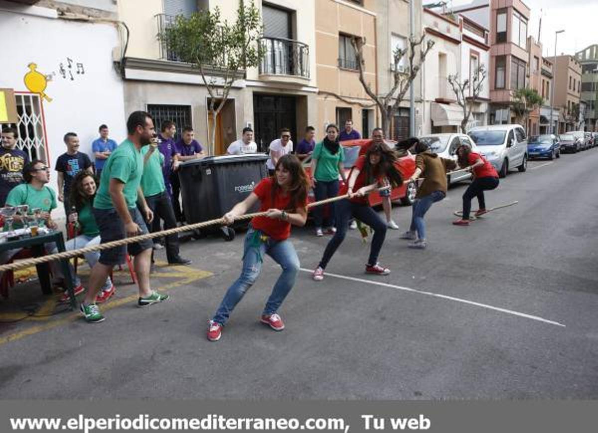 GALERÍA DE FOTOS - Fiestas de San Pascual concurso de tiro de cuerda
