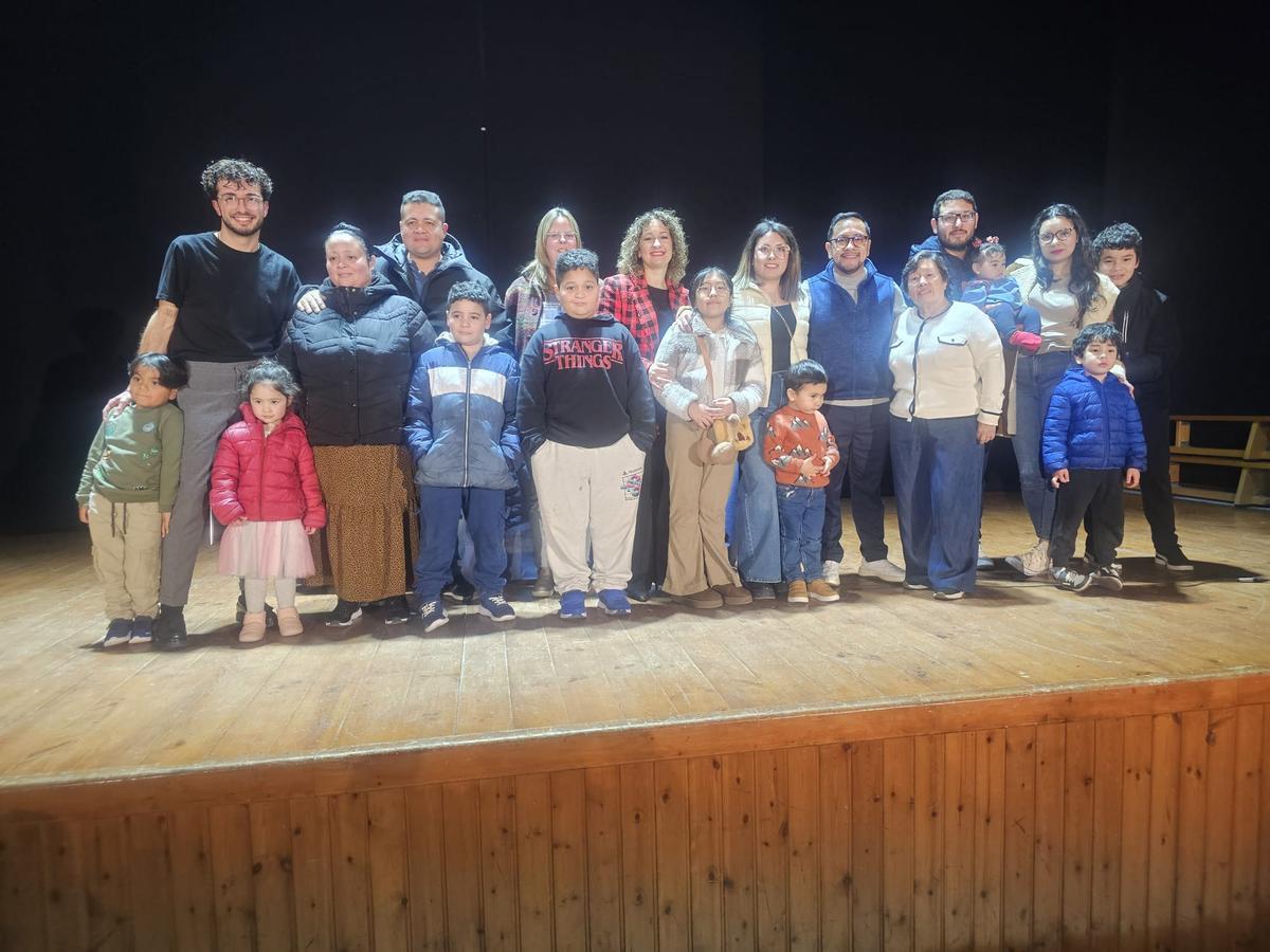 Bienvenida de dos nuevas familias en Zarra.