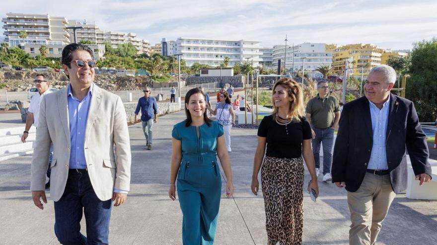 Entra en servicio el paseo litoral de la Marina de San Miguel