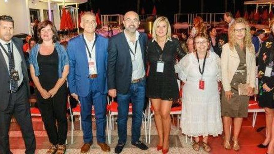 Las primeras autoridades locales asistieron al evento y entregaron varios premios.