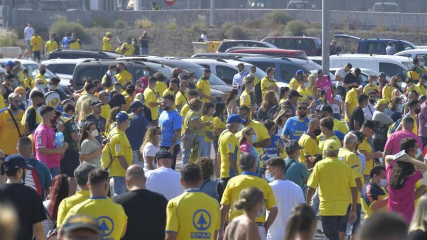 Ambiente durante el derbi en el Estadio de Gran Canaria