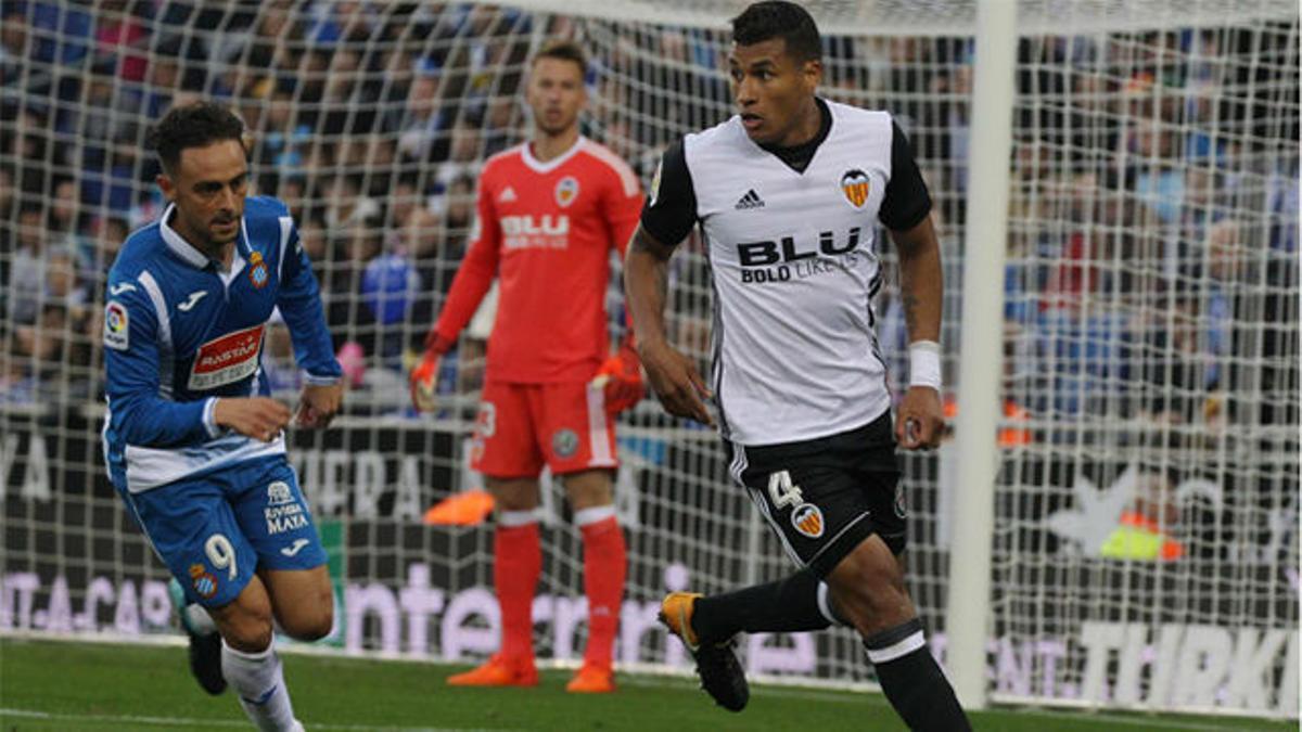 Jeison Murillo podría llegar en enero al Barça