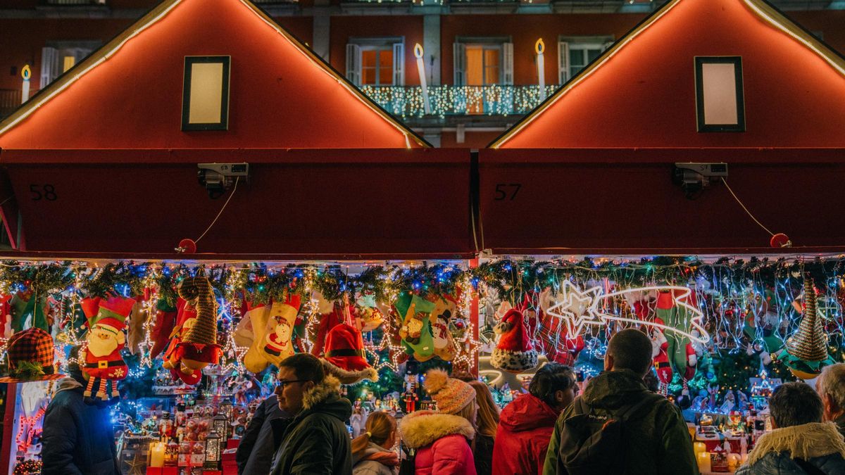 Mercadillo tradicional navideño de Plaza Mayor.