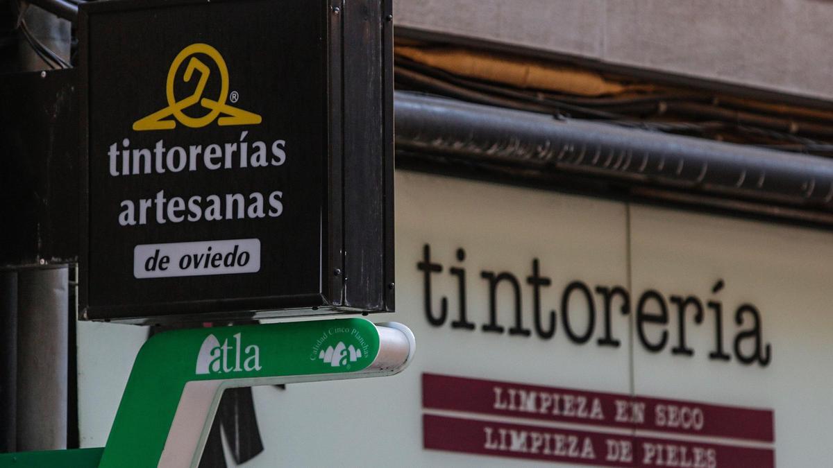 Javier Fernández, presidente de la Asociación de Tintorerías Artesanas:  “Hasta ahora no hemos tenido noticias de ningún tintorero Infectado por  coronavirus en Asturias” - La Nueva España