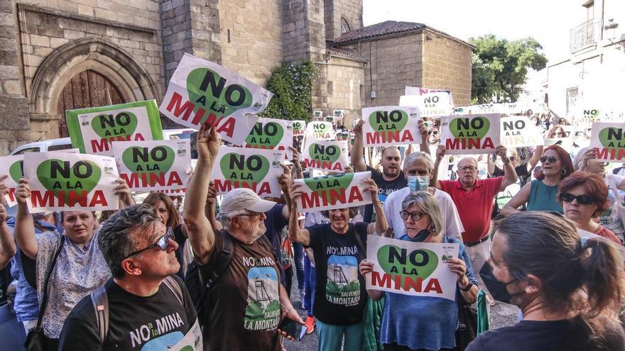 Mateos se enfrenta este sábado a su primera manifestación en contra por la mina