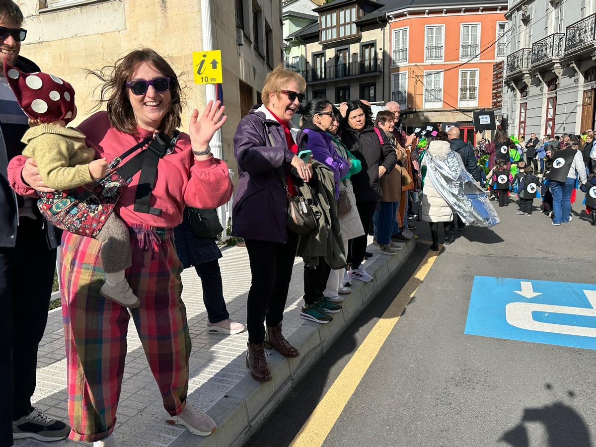 En imágenes: el creativo desfile de carnaval de los colegios de Luarca