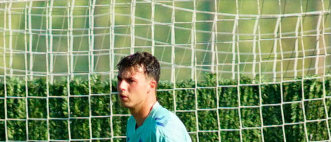 Álex Domínguez, durante la pretemporada de la UD en Marbella.