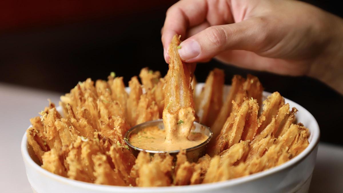 La flor de cebolla frita de La Real.