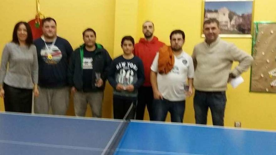 César Serrada gana el torneo de tenis de mesa de Silleda