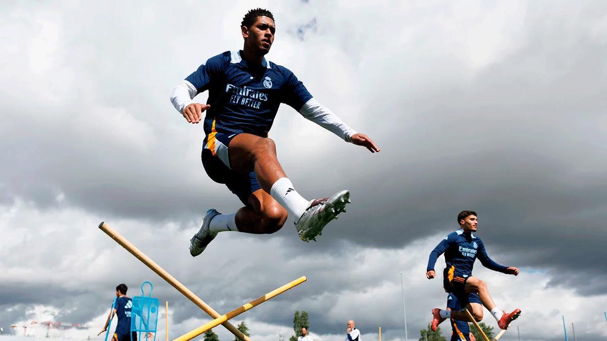 Bellingham vuelve con el grupo