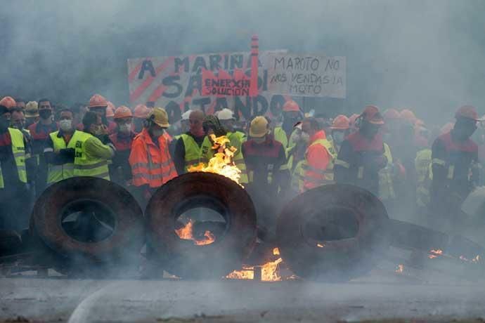 Protestas contra los despidos en Alcoa San Cibrao