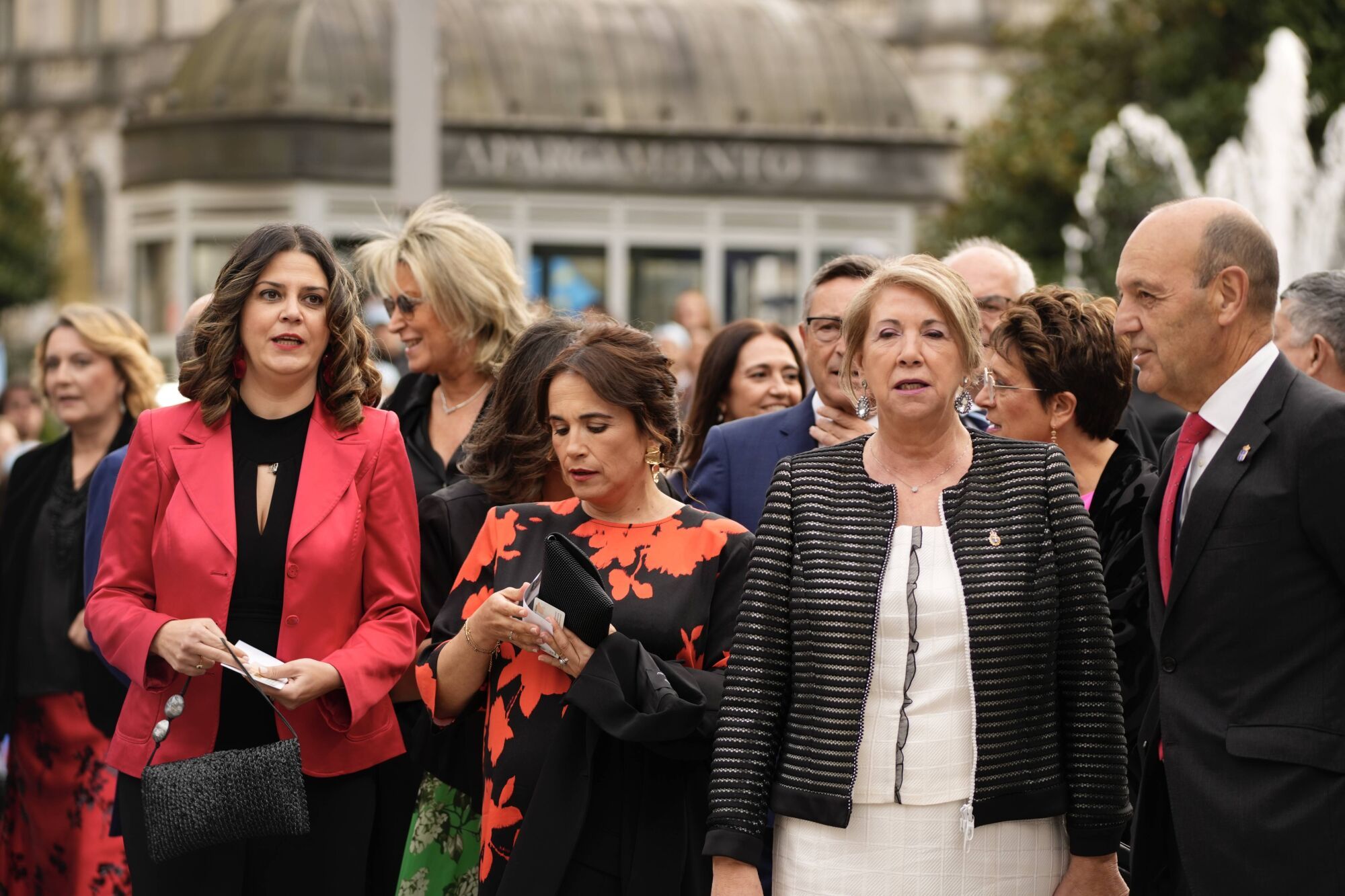 Así fue la llegada de los invitados a los premios "Princesa de Asturias" y su paso por la alfombra azul