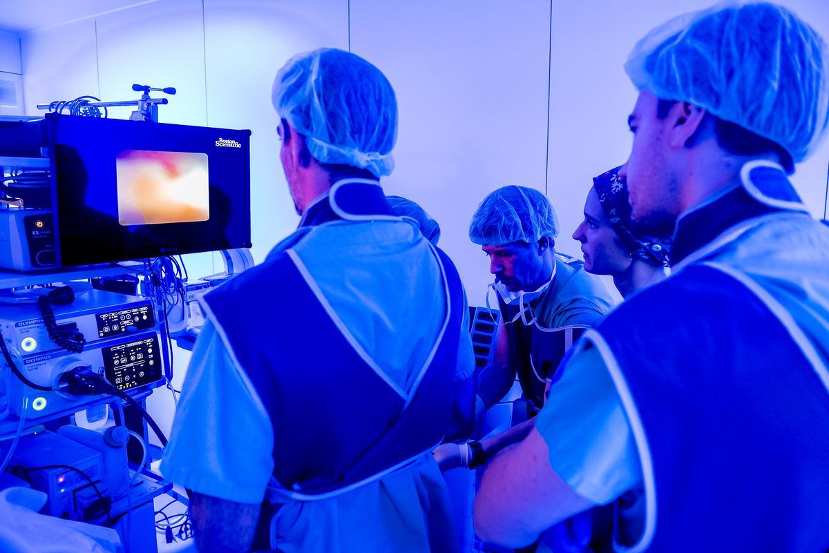 Gracias a la tecnología los especialistas de Clínica Rotger logran el acceso para la toma de muestras en zonas complejas.