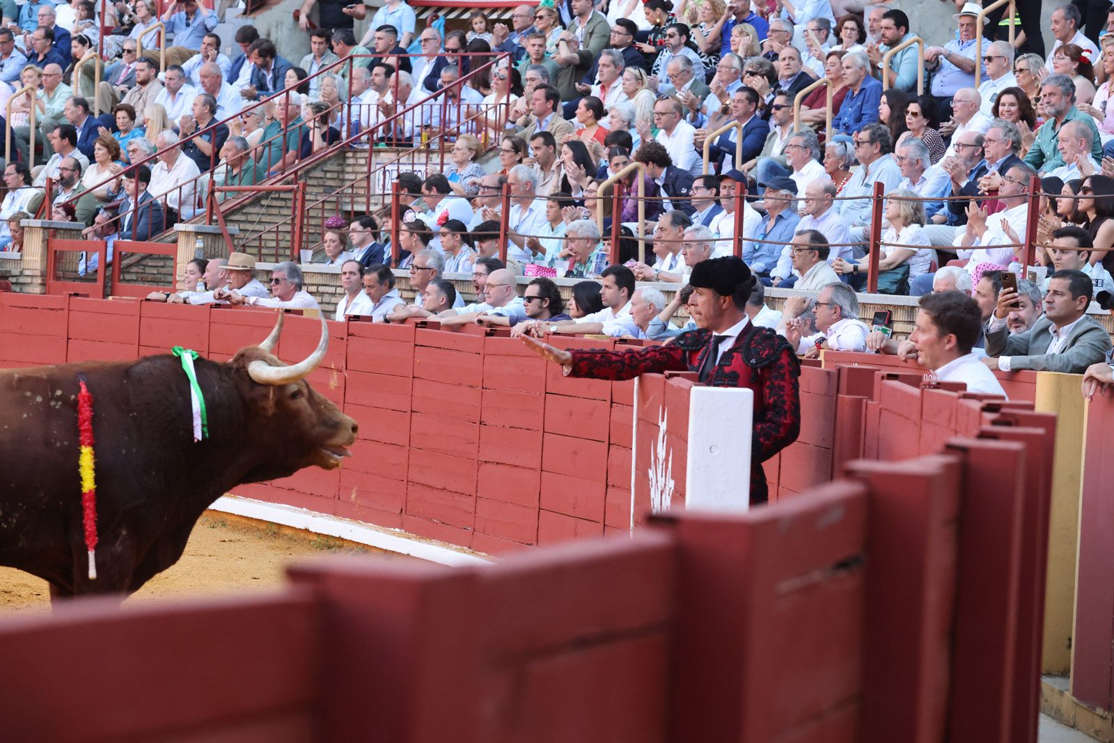 Migie Ángel Perera sale a hombros de Los Califas