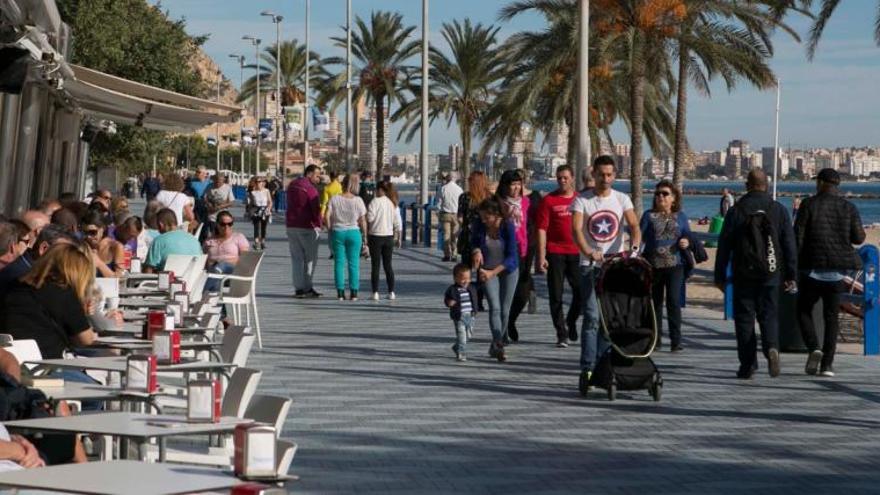 Descenso de temperaturas y riesgo de lluvias débiles el jueves en Alicante