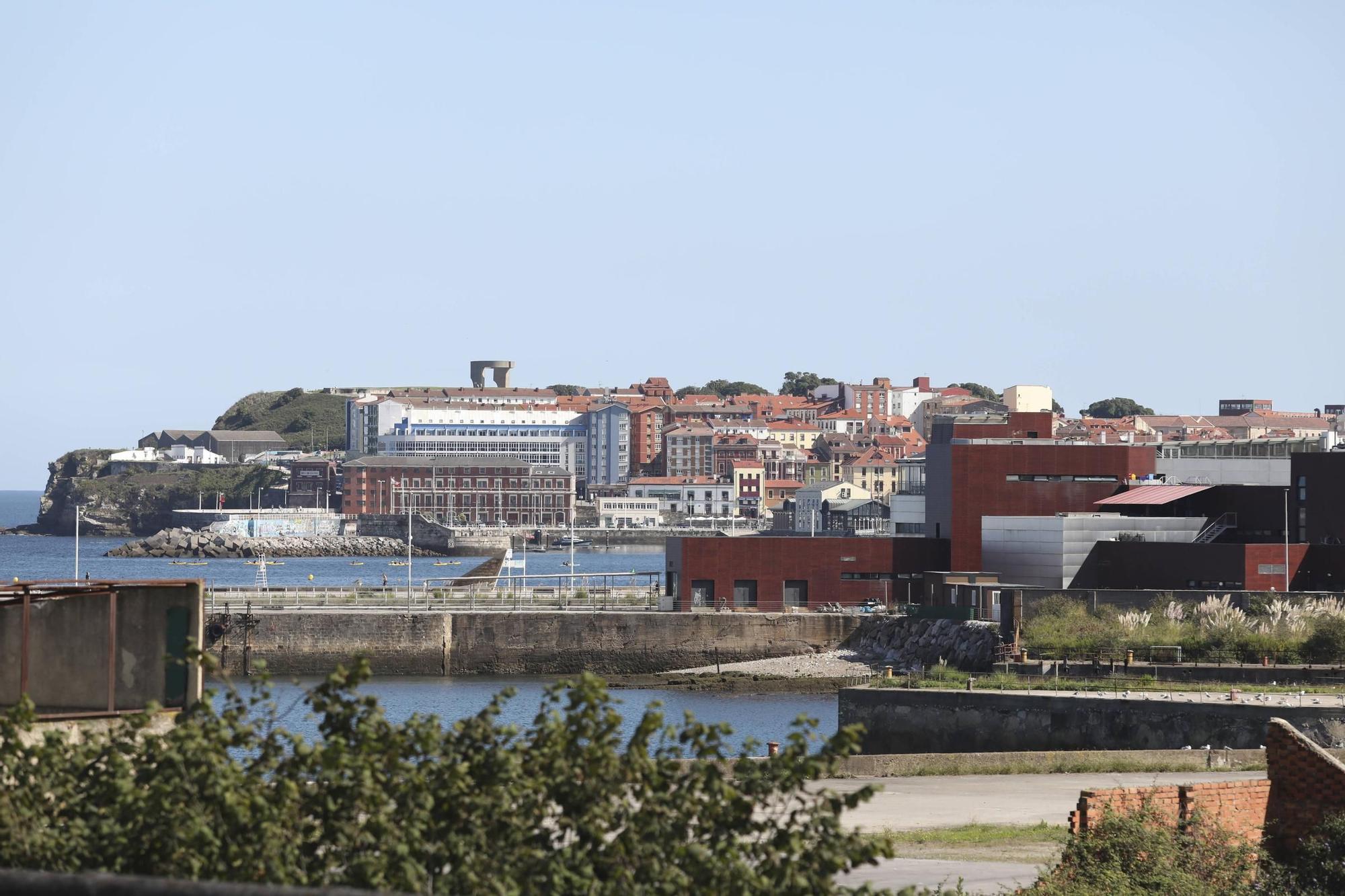 Del pasado al presente: una vista al Oeste de Gijón en imágenes