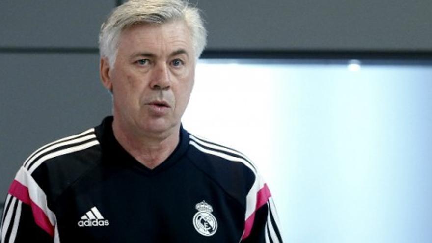 Carlo Ancelotti pondrá a James en la banda derecha contra la Real Sociedad