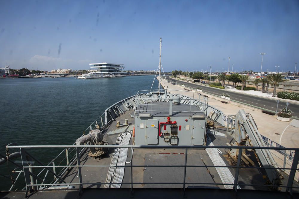 La patrullera 'Alborán' atraca en La Marina de València