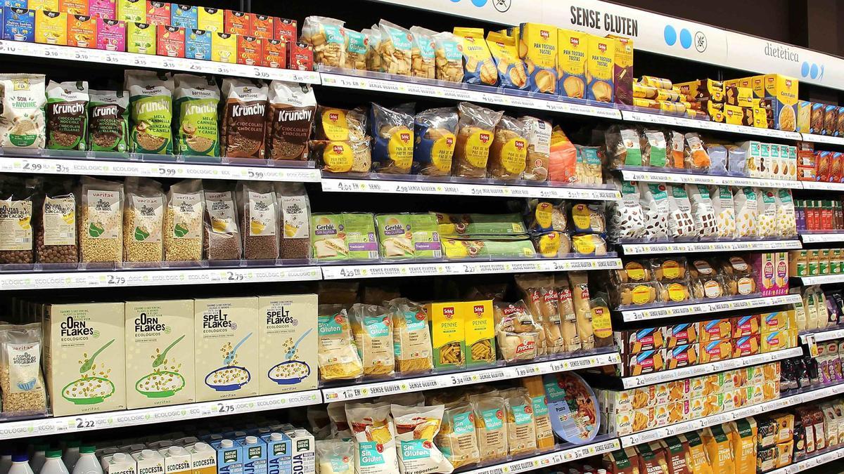 Productos sin gluten en un supermercado Caprabo.