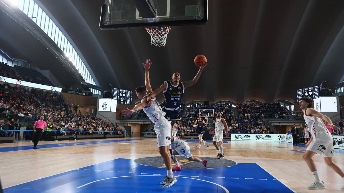 Todas las imágenes de la victoria del Alimerka Oviedo Baloncesto ante el Fibwi Palma