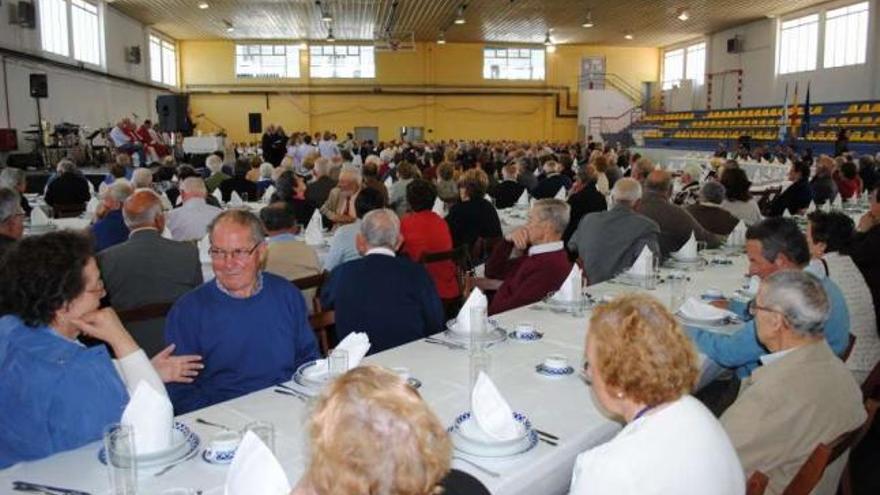 La XXII Festa da Terceira Idade reúne a 500 comensales