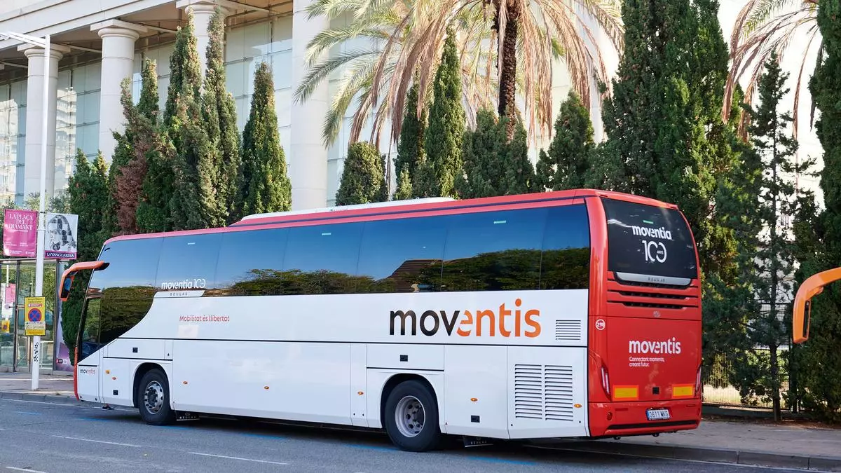 Moventis refuerza el servicio de bus en el Maresme, Vallès y Costa Brava para mantener la movilidad tras el gran apagón