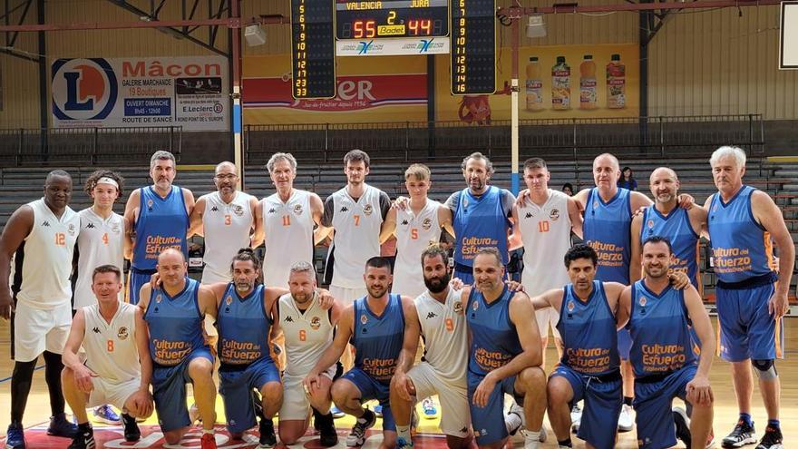 Las leyendas del Valencia Basket se quedan a un paso del título en Mâcon