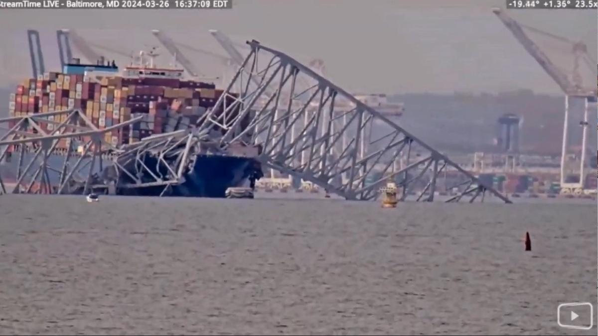 El barco siniestrado en Baltimore alertó de problemas técnicos antes de estrellarse