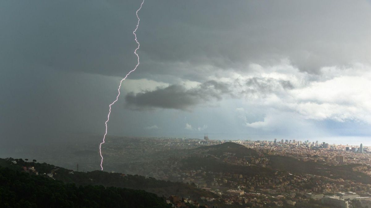Relámpago sobre Barcelona Relámpago sobre Barcelona