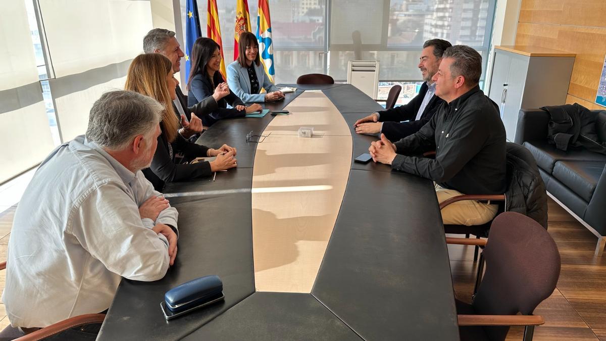 Reunión entre la dirección del Col·legi Cultural y el Ayuntamiento de Badalona