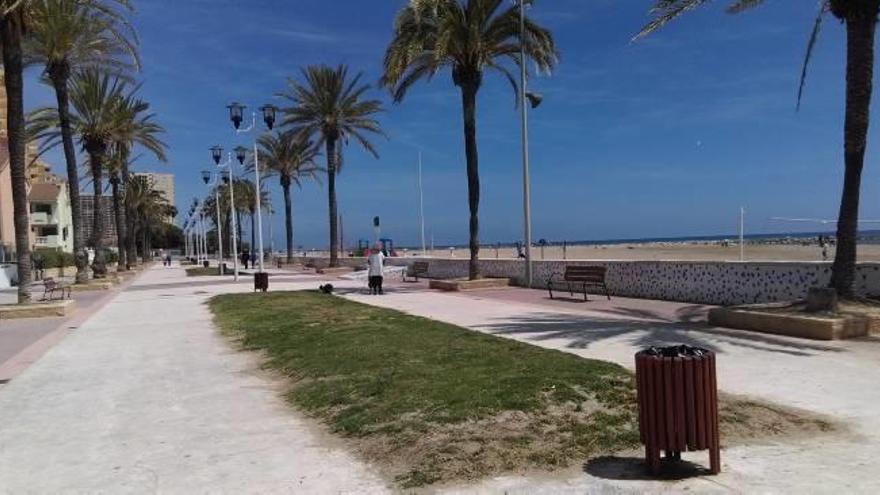 Arrancan los trabajos en la playa para la temporada de verano