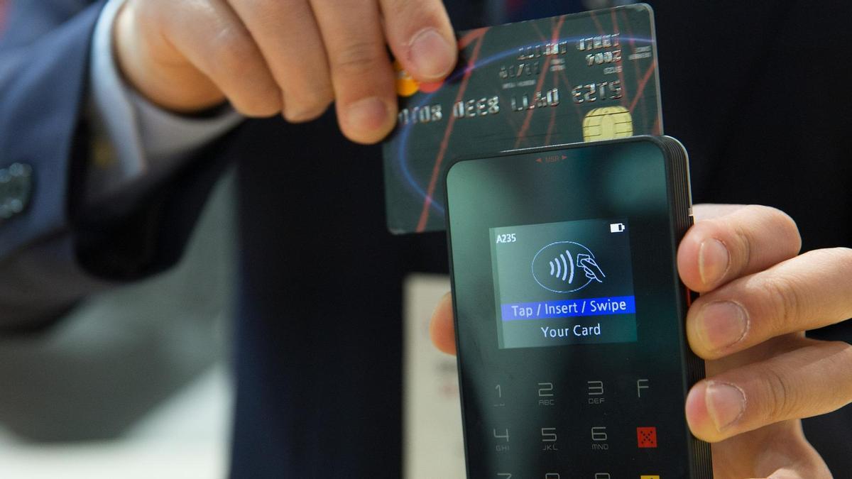 En Alemania están dejando de usar las tarjetas de crédito por estos motivos ¿Deberíamos imitarles en España? 8 Merca2.es El impulso del mercado electrónico
