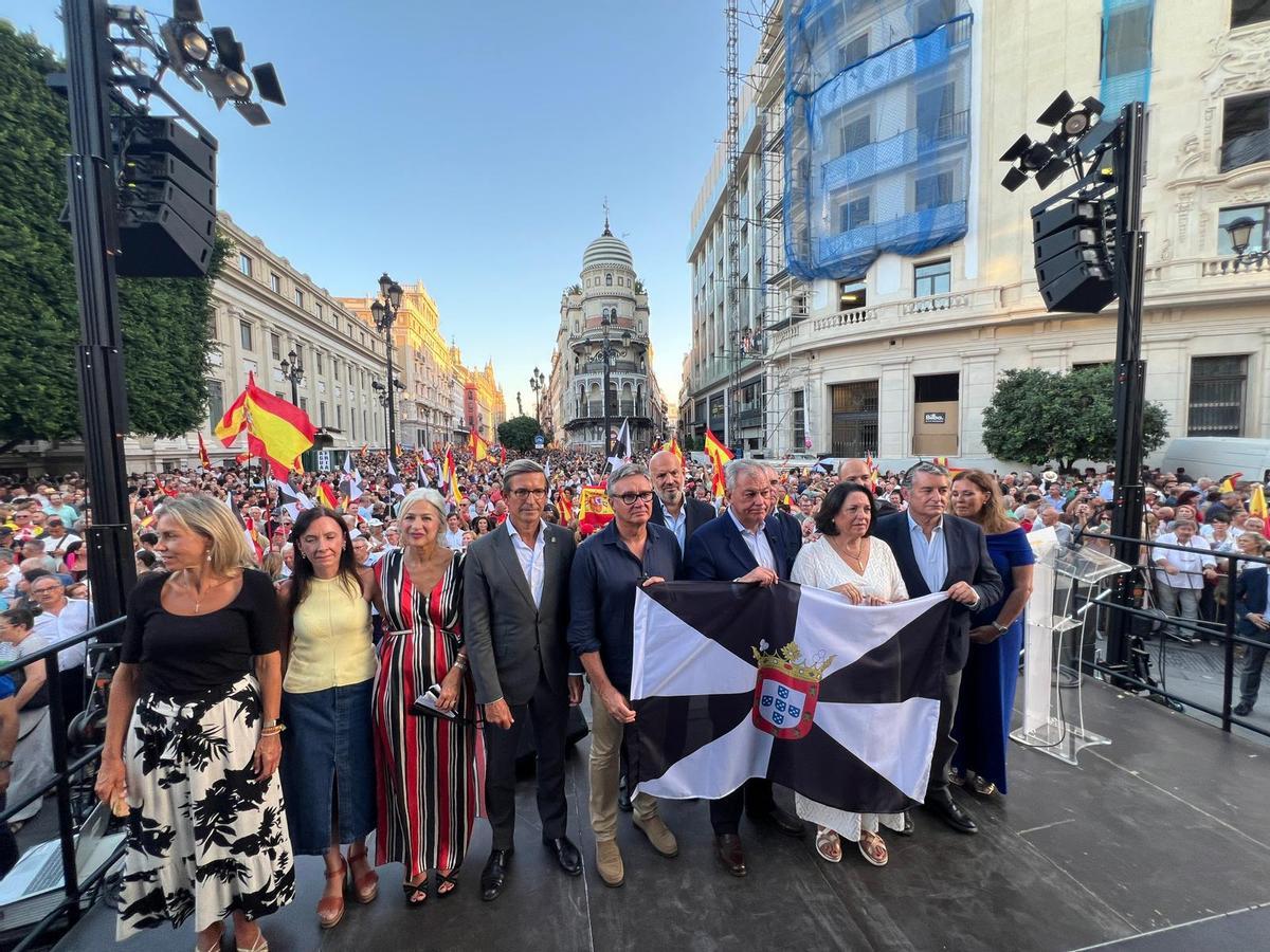 Las imágenes de la manifestación en Sevilla en apoyo a la población ceutí