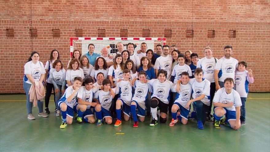 HOMENATGE L’infantil del Bisontes ja és campió de lliga