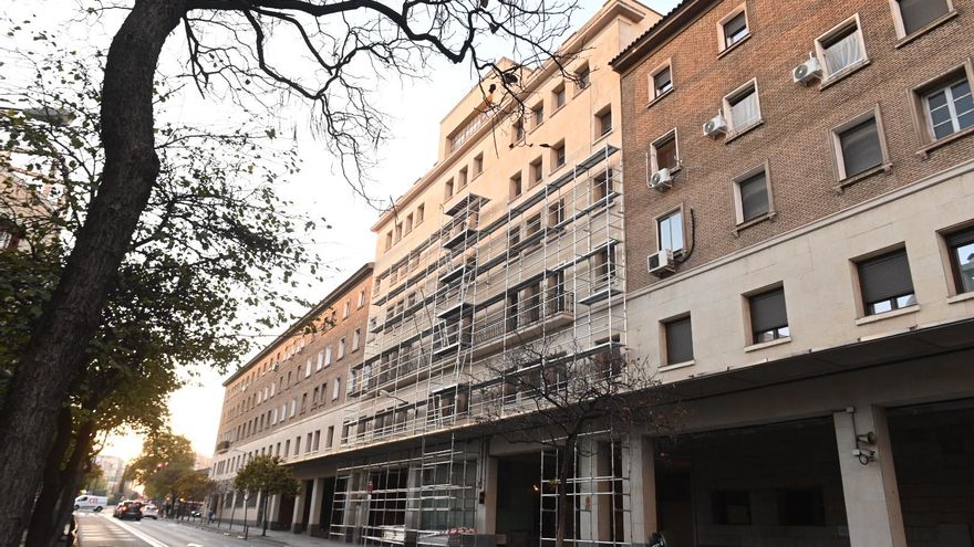 Fachadas eficientes y 14 nuevos pisos de lujo en Zaragoza: La manzana de la comisaría Delicias estrenará imagen a finales de 2025
