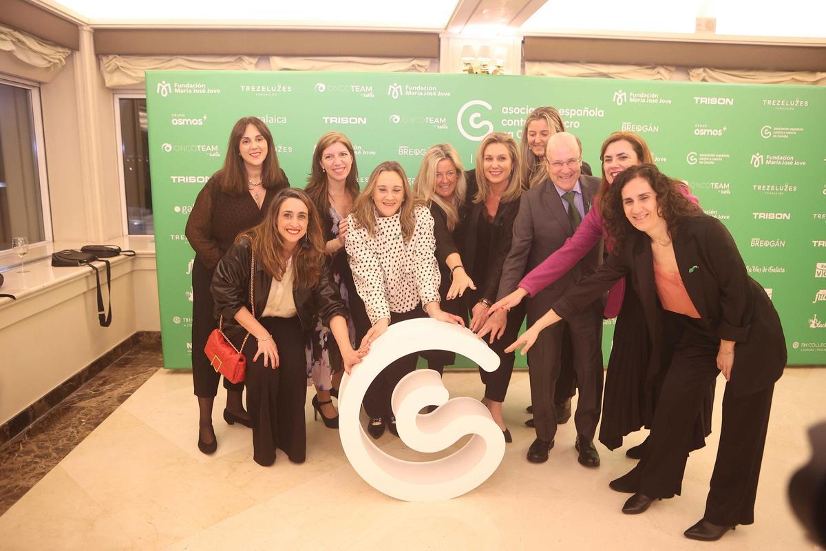 A Coruña celebra su primera Noche Solidaria Contra el Cáncer.