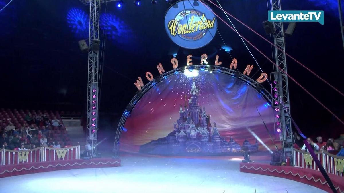 El circo Wonderland ha vivido una de sus sesiones mas especiales en esta Navidad 2023