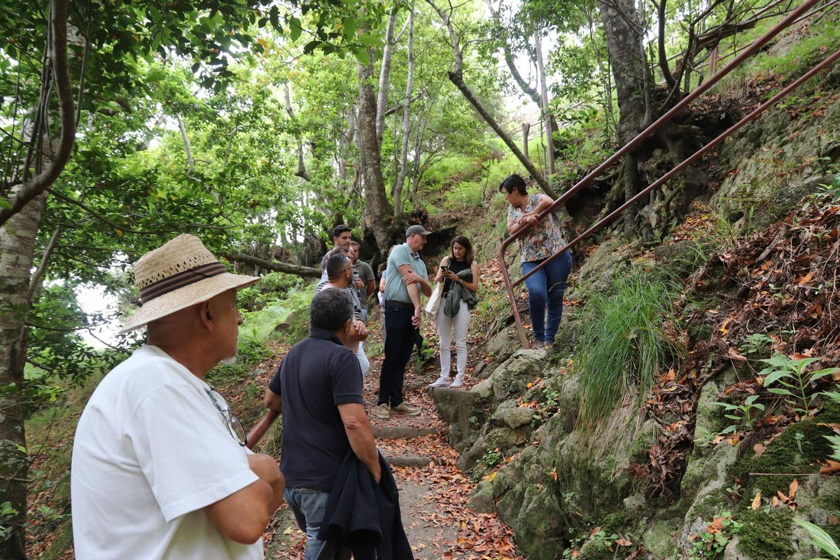 La consejera insular de Medio Natural, Blanca Pérez, visita los trabajos de mejora en Taborno.