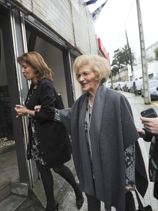 Feijóo y Eva Cárdenas, padres de un niño nacido en A Coruña