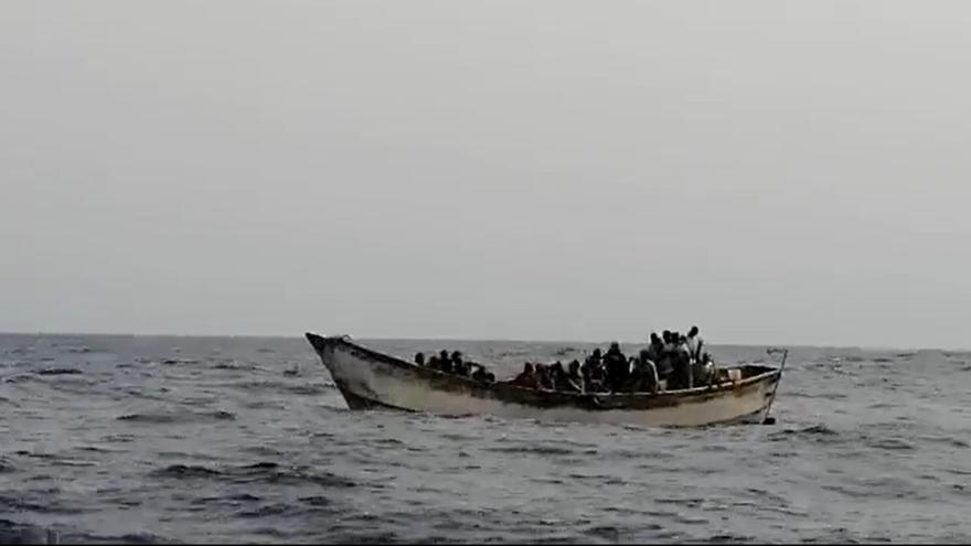 Interior entrega a Senegal a los migrantes rescatados en Mauritania