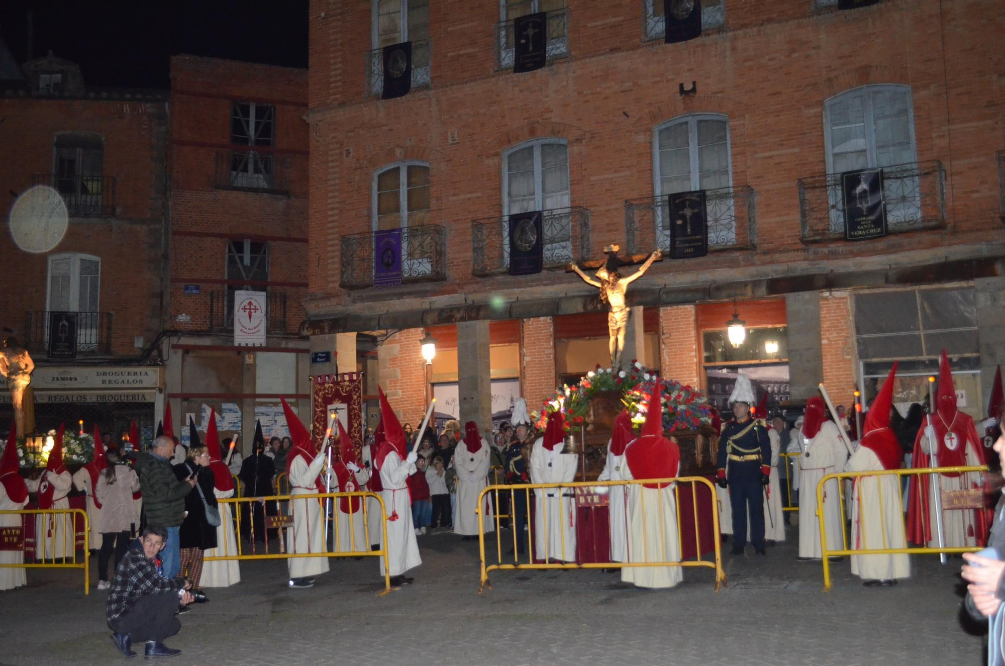 GALERÍA | El juramento y la Procesión del Silencio de Benavente, en imágenes