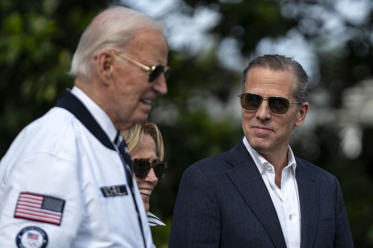 El presidente de Estados Unidos, Joe Biden, y su hijo, Hunter Biden.