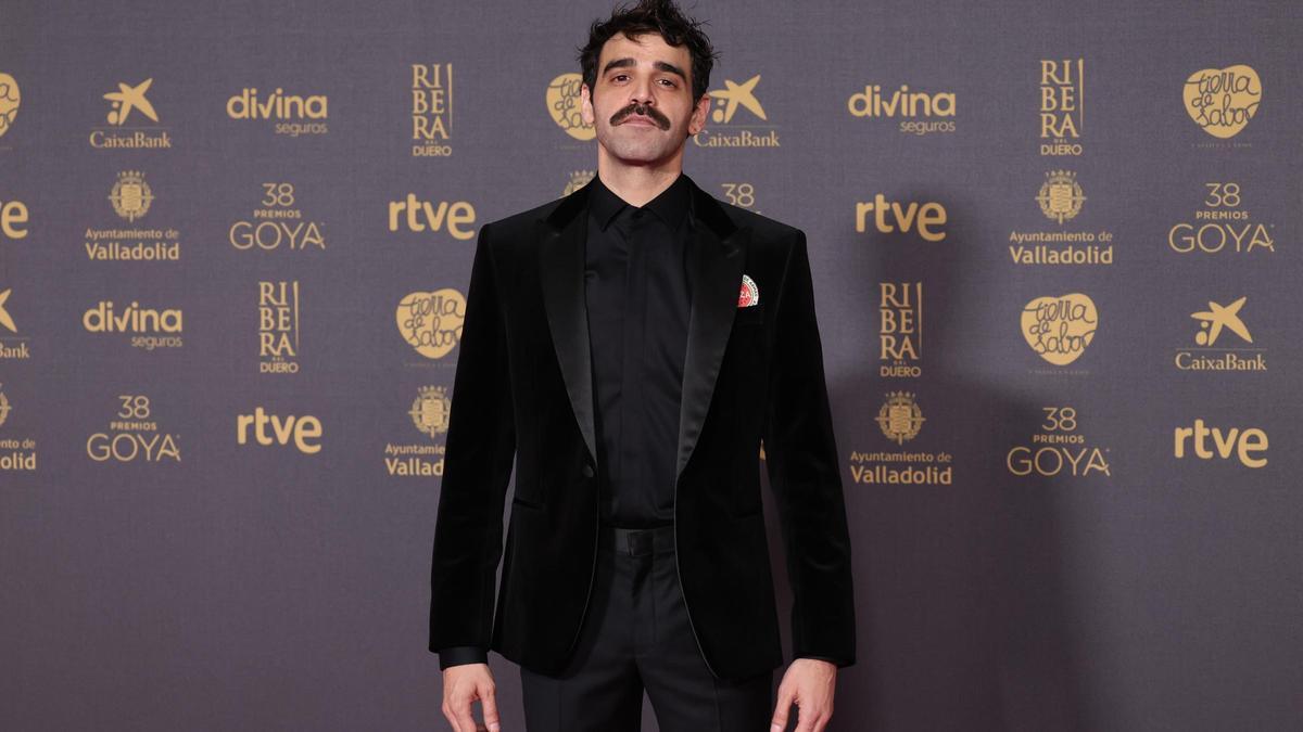 El actor David Verdaguer  posó en la alfombra previa a la gala de la 38 edición de los Premios Goya