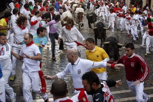 EL S?PTIMO ENCIERRO, EL M?S MASIVO DE ESTE A?O, SIN HERIDOS POR ASTA