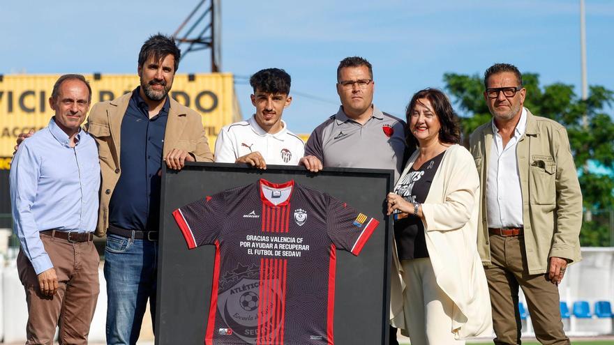 Así ha sido el acto de inauguración del nuevo campo de fútbol de Sedaví, con la presencia de Diego López